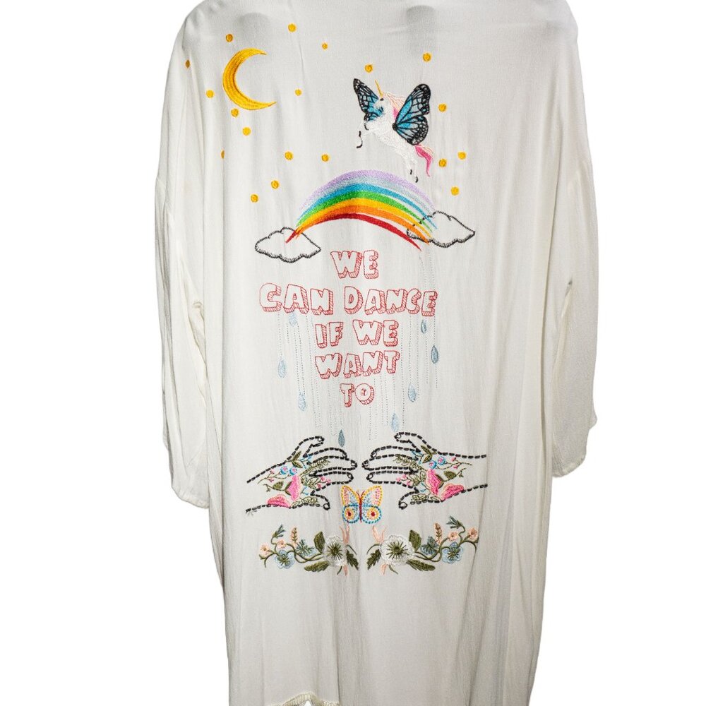 Embroidered "safety dance" kimono